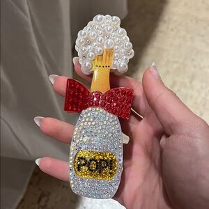 Sparkling Champagne claw clip with Red Bow